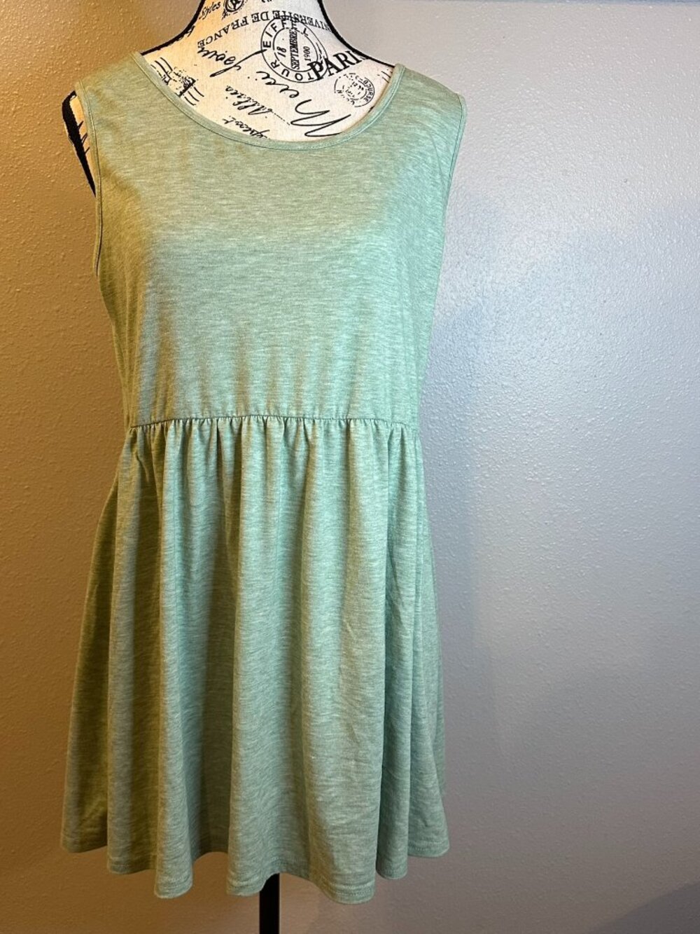 Maternity Tank Top Women’s XL Light Green Flowy Babydoll Style NWOT